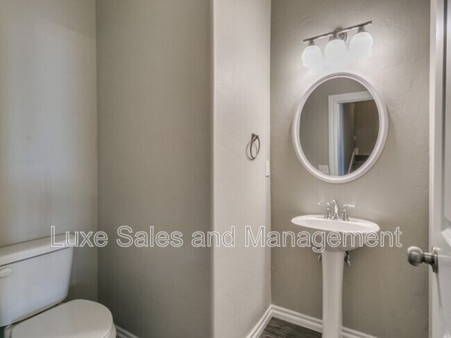 Foto del edificio - 755 SW 14th St