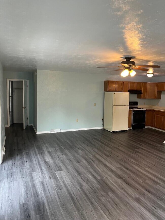 Building Photo - 523 Terrace St