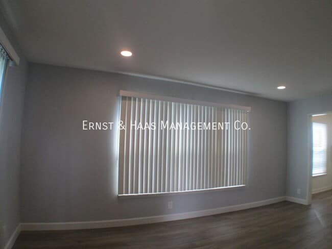 Building Photo - 4529 N Banner Dr