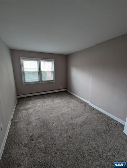 Building Photo - 2247 Lemoine Ave