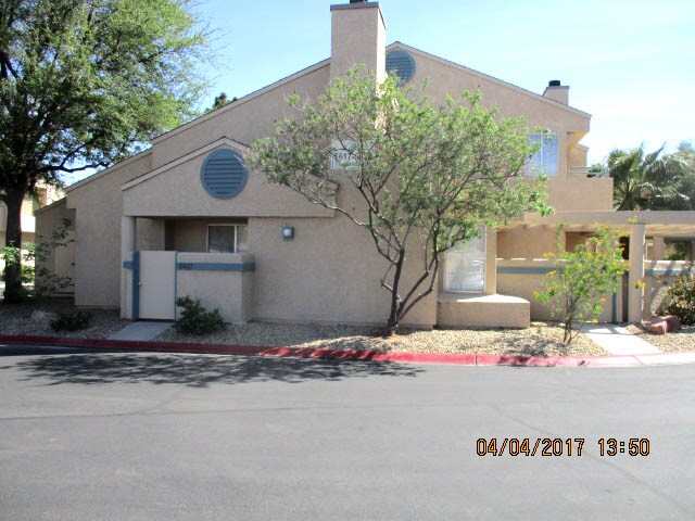 Primary Photo - 5617 Vineyard Ln