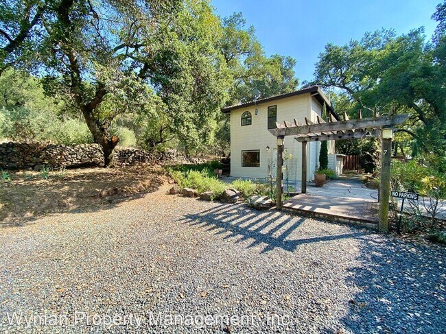 Building Photo - 2 br, 2 bath House - 1109 Barrow Lane
