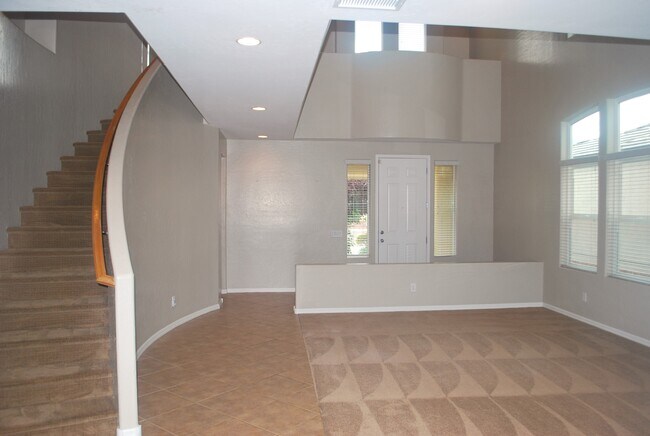Front Entry - 6809 Palmetto Pines Ct