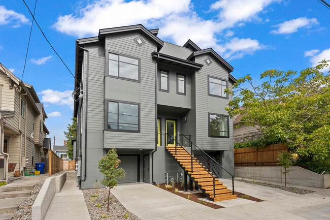 Building Photo - 591 NE Tillamook St