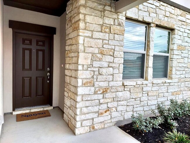 Building Photo - 617 Limestone Rd