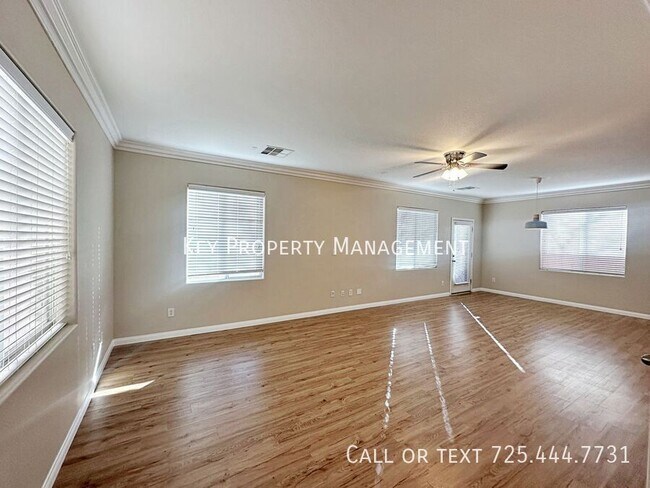 Foto del edificio - 4 BEDROOM HOME LOCATED IN CENTENNIAL HILLS