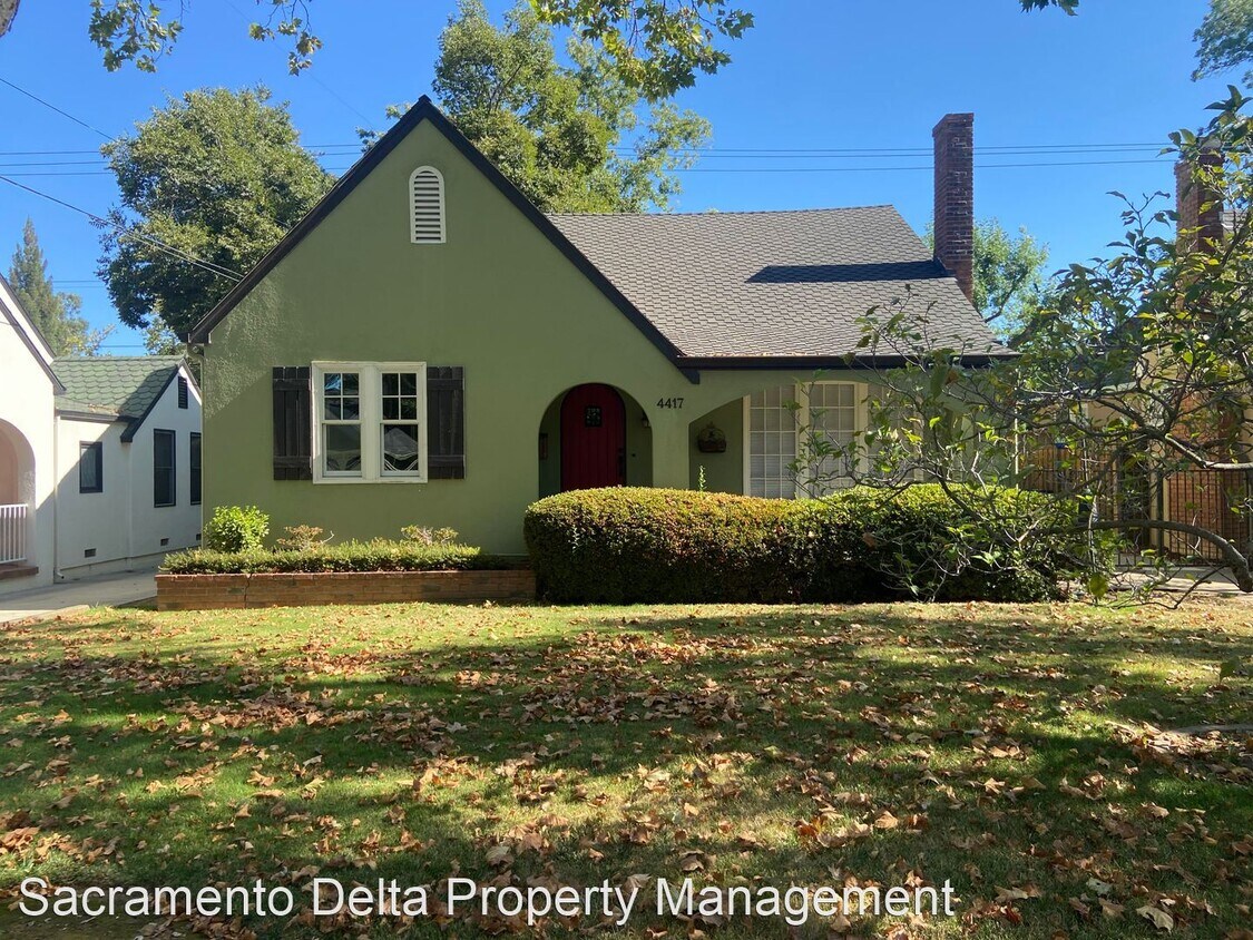 Foto principal - 2 br, 2 bath House - 4417 I Street^^