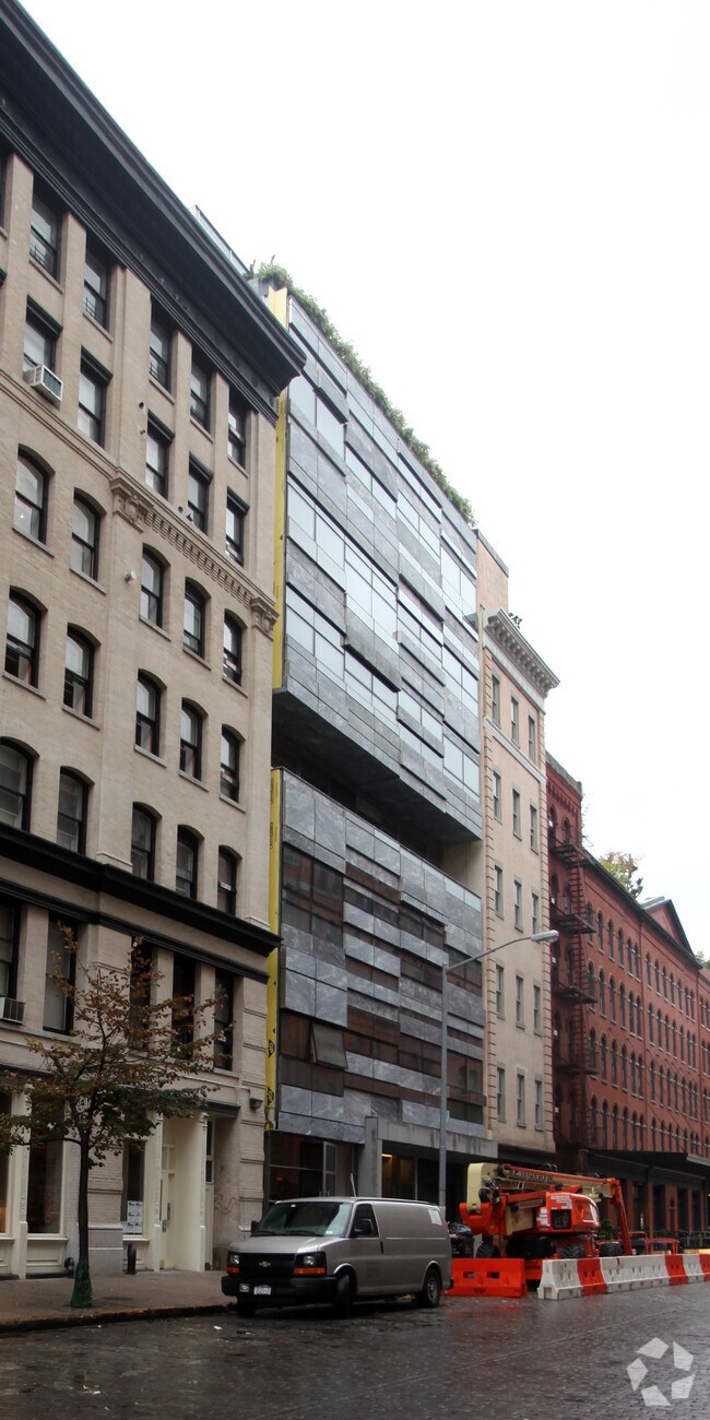 Building Photo - 33 Vestry Condominium