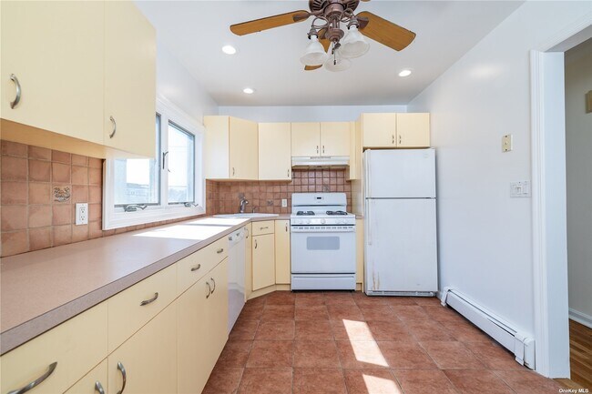 Foto del edificio - 536 E Chester St