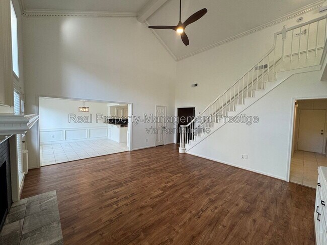 Building Photo - 15907 Spring Forest Dr