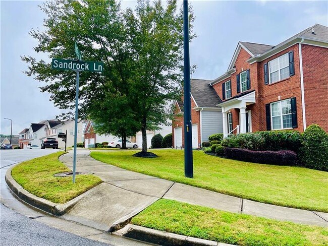 Building Photo - 1355 Lakeboat Way SW