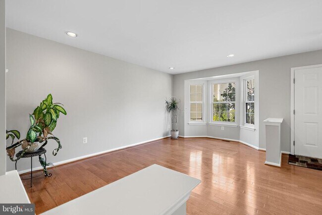 Foto del edificio - 123 Hearthstone Ln