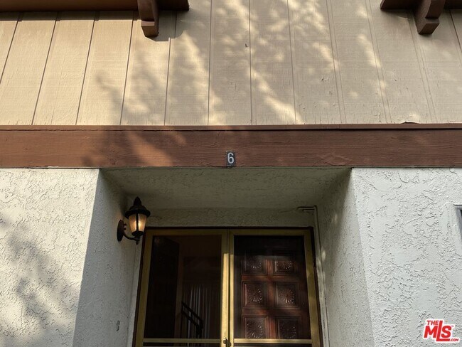 Building Photo - 11000 Woodruff Ave