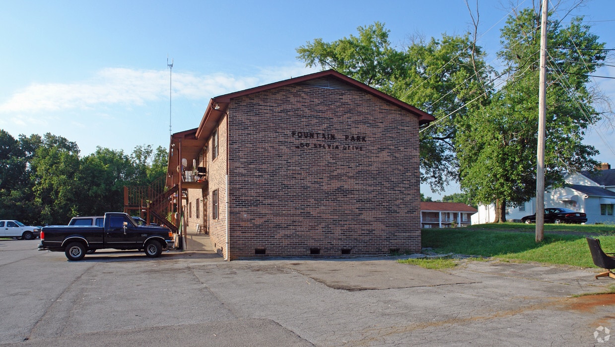 Building Photo - 200 Sylvia Dr