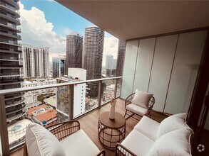 Building Photo - 1010 Brickell Ave