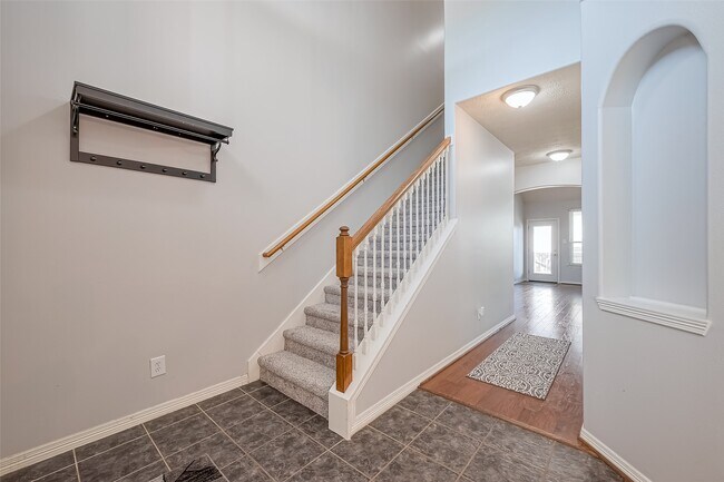 Foto del edificio - 2202 Highland Crossing Dr