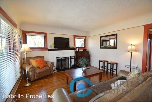Building Photo - 2 br, 1 bath House - 2745 Madison Avenue