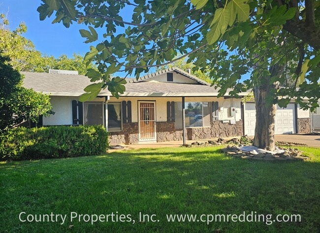 Foto del edificio - Spacious House with Landscaper Included Av...