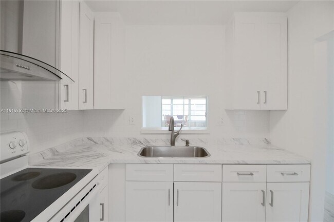 Foto del edificio - 5031 W Oakland Park Blvd