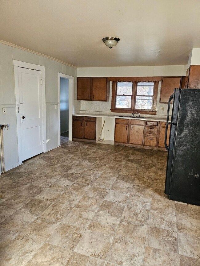 Foto del edificio - 3 Bed 1 bath house