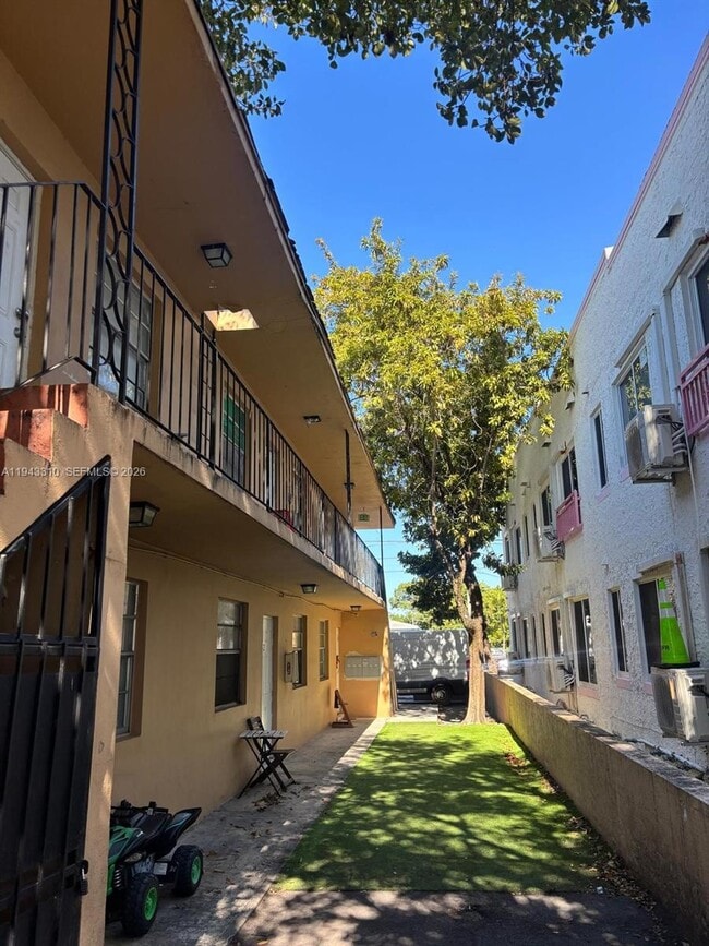 Foto del edificio - 1320 SW 6th St