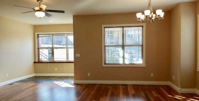 Foto del edificio - 2631 Overlook Blvd