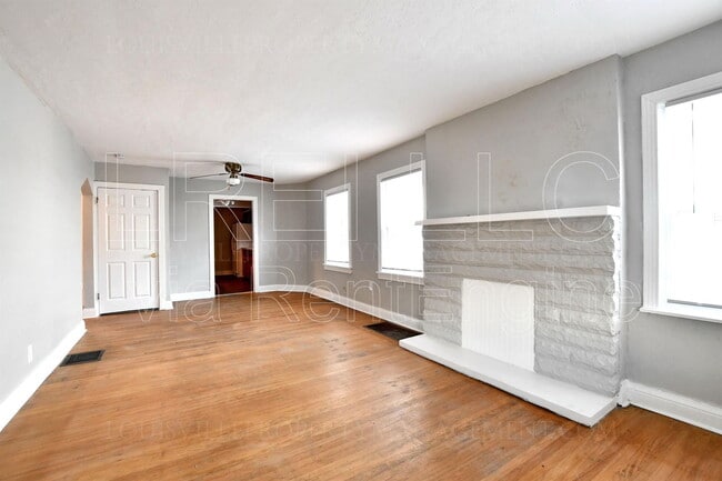 Building Photo - 402 N 41st St