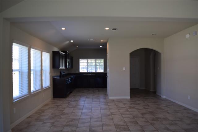 Building Photo - 5065 Royal Springs Dr