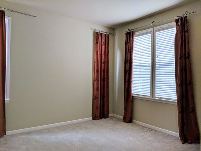 Foto del edificio - Beautiful 3 Bed 2.5 Bath 2 Story in Kirkland