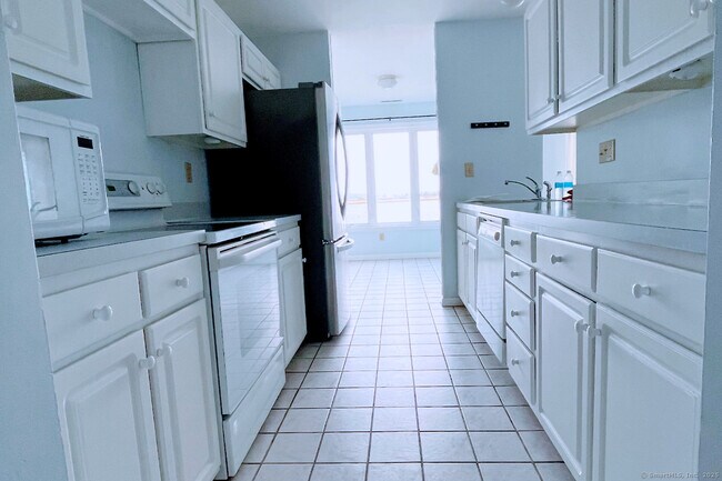 Foto del edificio - 145 Breakers Ln