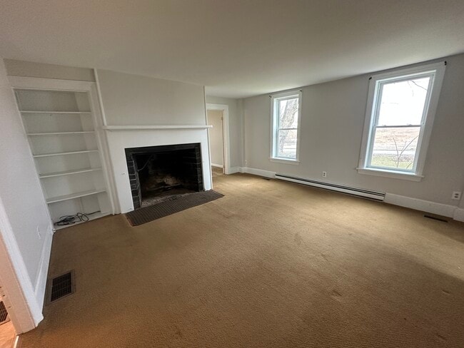 Foto del edificio - 6699 Barber Hill Rd