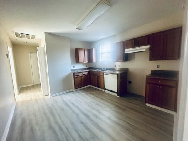 Foto del edificio - 2112 Tennessee St