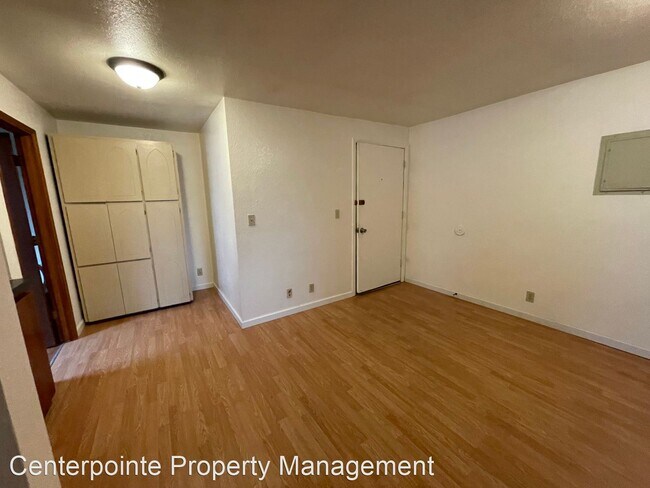 Foto del edificio - 1 br, 1 bath Apartment - 228 Ward 228 NE W...