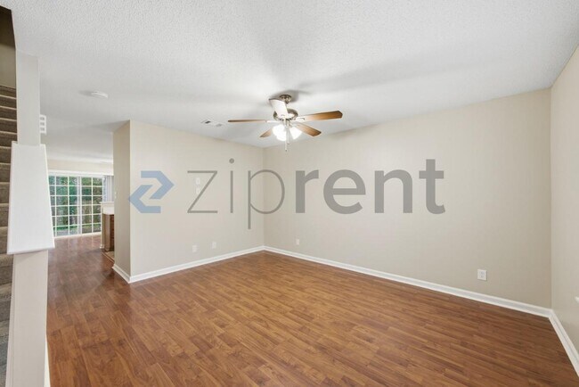 Foto del edificio - 10 Hartford Ct