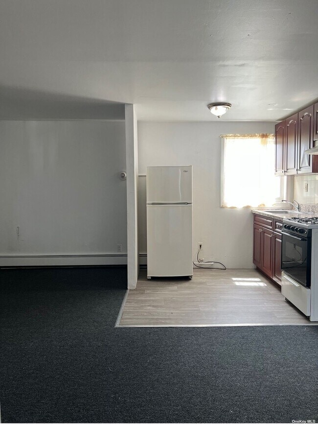Foto del edificio - 111-30 167th St