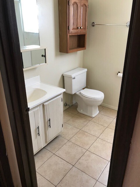 Foto del edificio - 223-225 Edgewood Dr