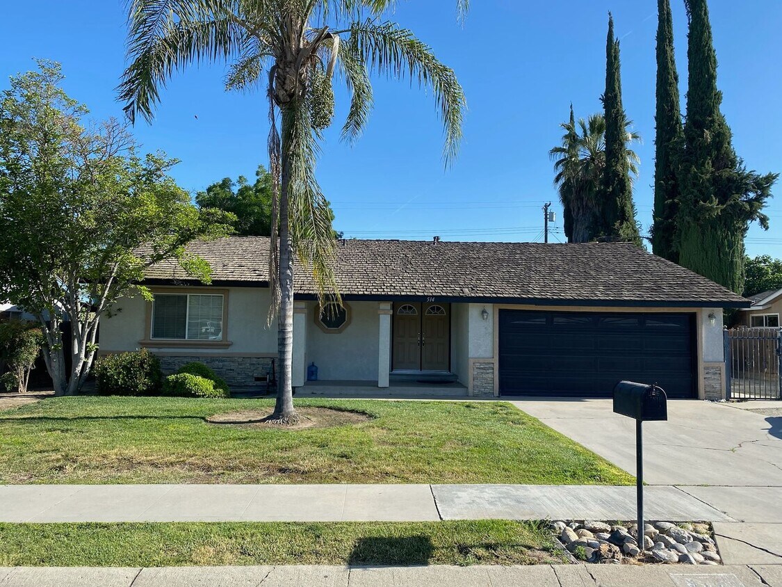 Foto principal - 514 E Gail Ave