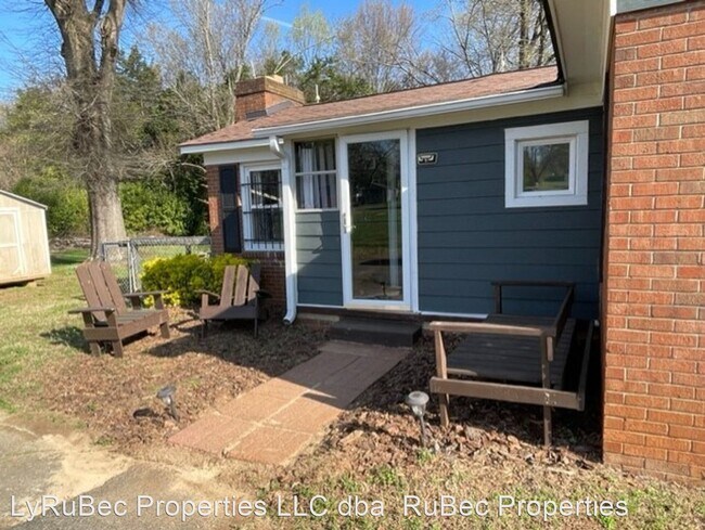 Foto del edificio - 4 br, 2 bath House - 3869 Rock Hill Church Rd