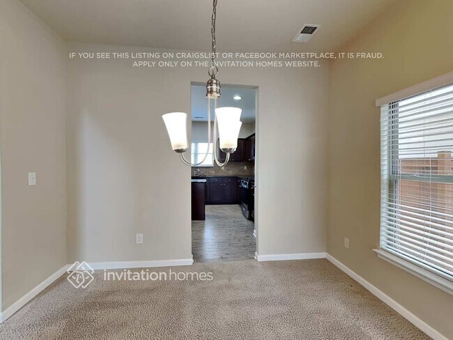 Foto del edificio - 605 Emporia Loop