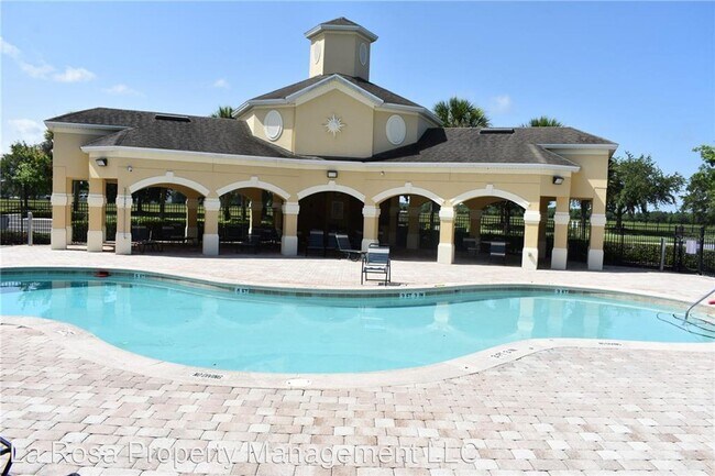 Foto del edificio - 2 br, 2.5 bath House - 12407 MOSSY OAK DR