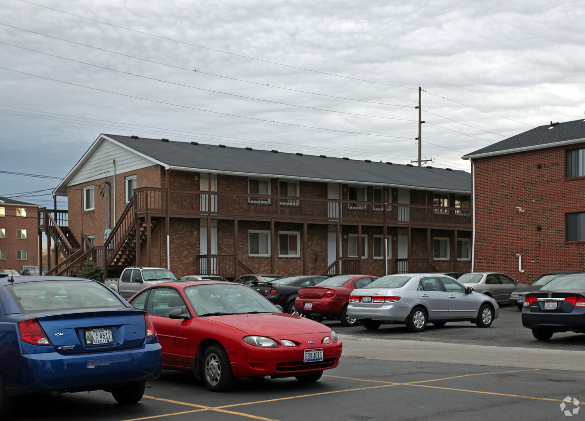 Primary Photo - East Merry Street Apartments