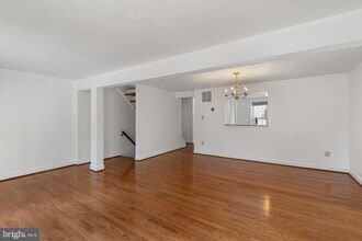 Building Photo - 10877 Olde Woods Way