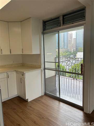 Building Photo - 1511 Nuuanu Ave