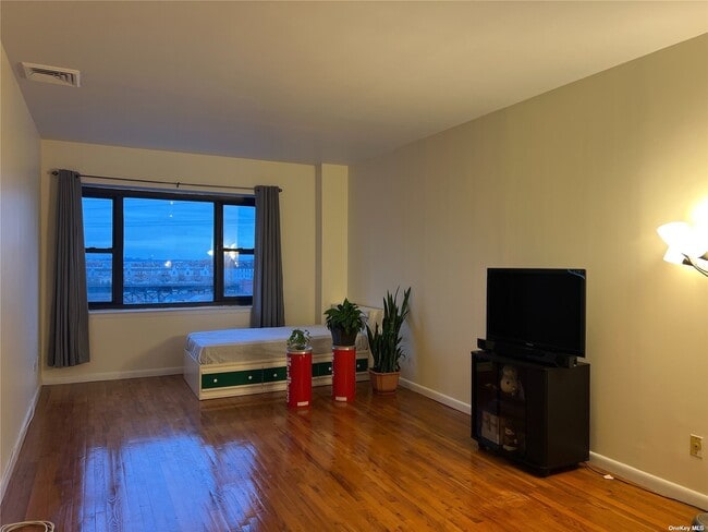Building Photo - 62-10 Woodside Ave