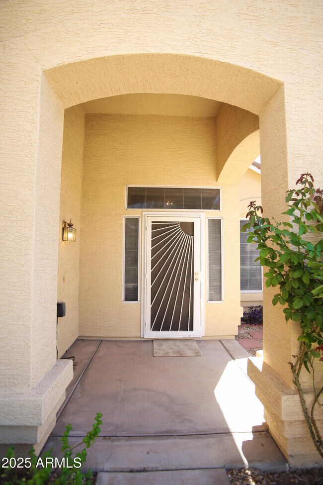 Foto del edificio - 842 N Naples Dr