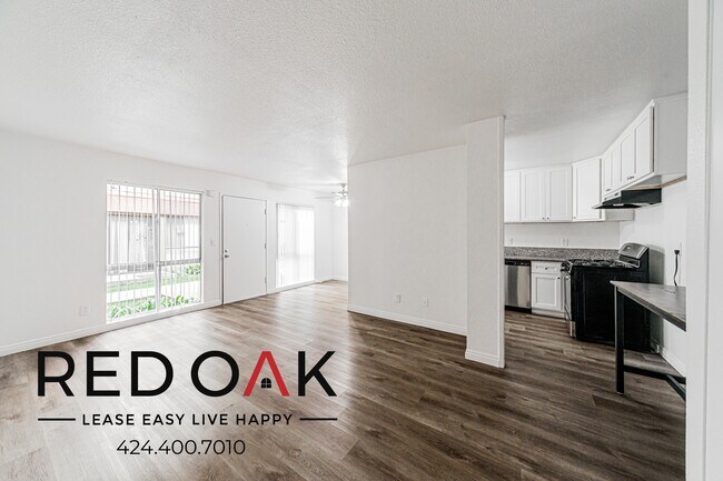 Foto del edificio - 17830 Sherman Way