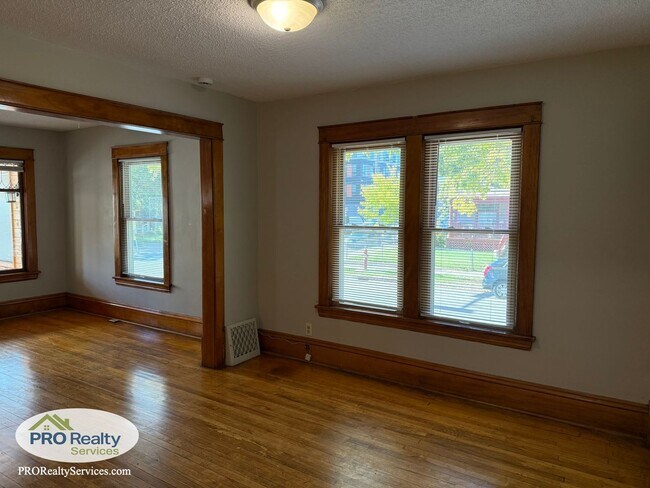 Foto del edificio - Updated 3 Bedroom House in Minneapolis