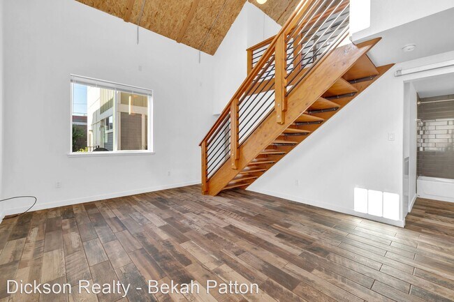 Building Photo - 2 br, 1 bath House - 885 Ryland Street