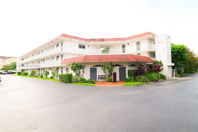 Building Photo - 4025 N Federal Hwy