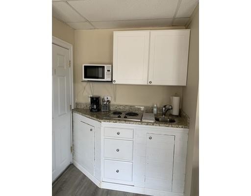 40 Cottage St Unit 5 Franklin Ma 02038 Condo For Rent In